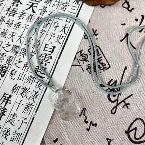 White crystal nine-tailed fox Pendant